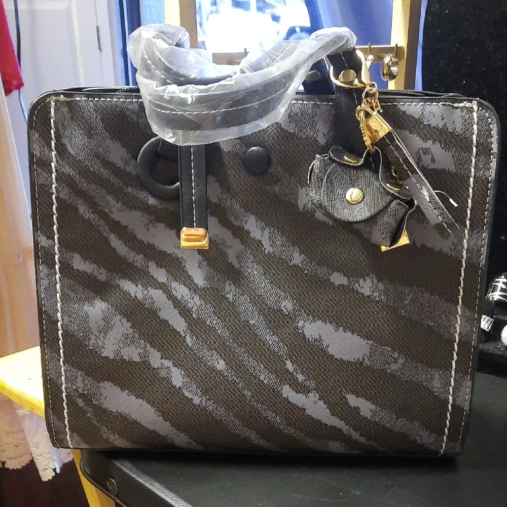 Elegant Black and Gray Women's Bag